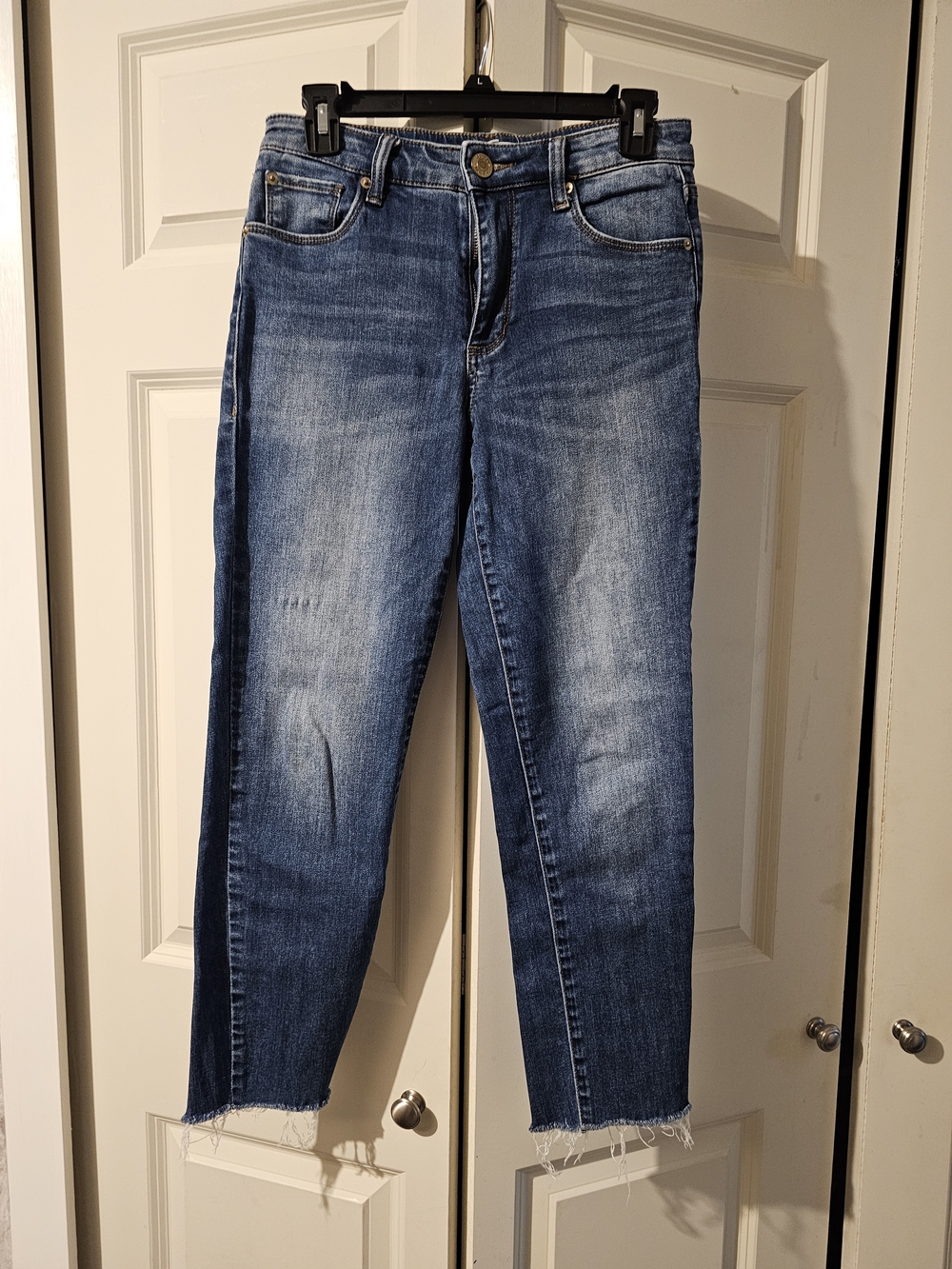 STS Blue Cropped Mid-Blue Straight Jeans with Frayed Hem